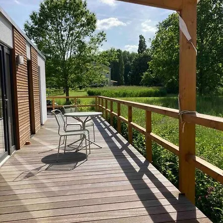 Tiny-Teich-Haus Auf Dem Rittergut Villa Blomberg  Exterior photo