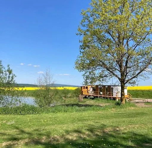 Tiny-Teich-Haus Auf Dem Rittergut